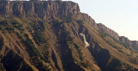 Hakkari'de çatışma:1 korucu hayatını kaybetti