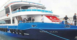 Adalar motorunun kaptanı yolcuyu darp etti