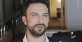 Tarkan'dan eşine emzirme koçu