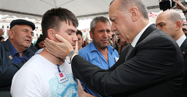 Erdoğan'dan cenaze töreninde idam mesajı