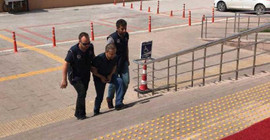 İhraç edilmiş 3 komiser Yunanistan'a geçerken yakalandı