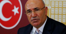 CHP'li Tanal'a Almanya'da pasaport engeli