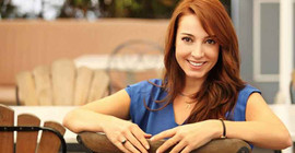 Dolunay Soysert kaza geçirdi
