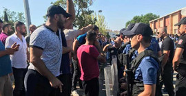 Tuzla'da kurban gerginliği: 4 gözaltı