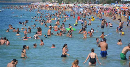 Avşa'ya bayram tatili akını
