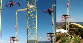 Dev salıncaktan düşen Cezayirli kadın öldü