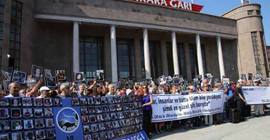 Ankara Katliamı anmasına 'Cumartesi Anneleri' müdahalesi