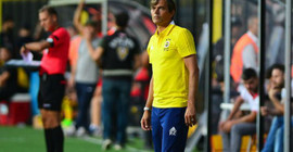 'Fenerbahçe'de Cocu'nun 3 maç kredisi kaldı'