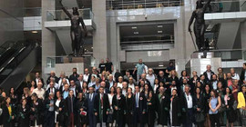 'Bize nöbet tutturanlar utansın'