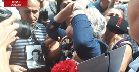 Polisten Cumartesi Annesi'ne: Şov yapma