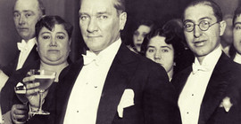 'Atatürk parasını hızlı harcar, bittiğini anlamazdı'