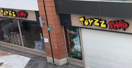 AVM'de kepenk kapatma eylemi