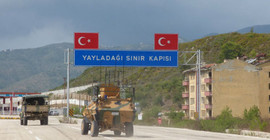 TSK'nin İdlib sınırına askeri sevkiyatı sürüyor
