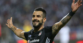 Beşiktaş Negredo'yla yollarını ayırdı
