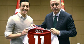 Erdoğan: Özil ile fotoğraf çektirdiğime pişman değilim