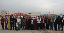 Irkçı grup basın açıklamasına engel oldu