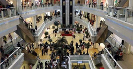 'AVM'ler afet toplanma alanlarını da işgal etti'
