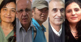 Gazetecilere ve siyasetçilere operasyon: 100'e yakın gözaltı