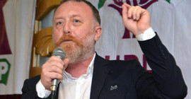 'Cezaevinden çıkmak için yargı değil, devlet başkanı ricası gerekiyor'