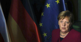 Merkel'den Suudi Arabistan'a rest