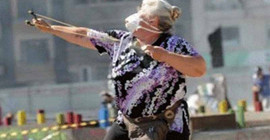 Gezi'nin 'sapanlı teyzesi' tahliye edildi