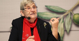 Canan Karatay: Veganlar, koyuna benziyor