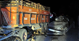 Düğün yolunda kaza: 2 ölü