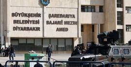 Kayyıma kasadaki para yetmedi, belediye borçlandı