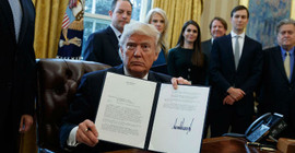Trump sığınmacı beyannamesini imzaladı