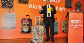 Hırsıza ve kaybolmaya karşı akıllı valiz kılıfı