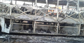 Zimbabve'de otobüs patladı: 42 ölü