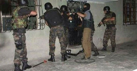 Urfa'da ev baskınları: 3 gözaltı