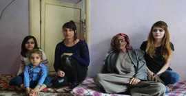 Şengal'den Diyarbakır'a, Diyarbakır'dan Midyat'a, Êzidi aileler...