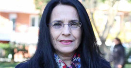 Ayşe Hür Kürtçe tweet attı Türk düşmanı ilan edildi!