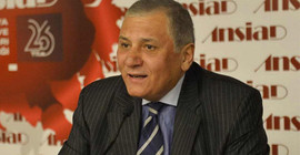 Eski Bakan: Soğan deposu basmakla ekonomi düzelmez