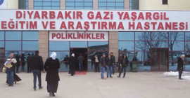 Yoğun bakımda yataktan düşerek öldü