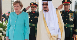 Merkel baş örtme dayatmasını böyle deldi