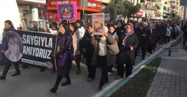 Gemlik’li kadınlar Günay Torun için yürüdü