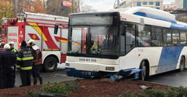 Ankara'da otobüs yayalara çarptı: Yaralılar var