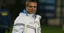 Ersun Yanal resmen Fenerbahçe'de