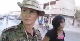 Kanadalı manken Kobanê'de