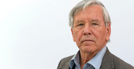Barış yanlısı İsrailli yazar Amos Oz hayatını kaybetti