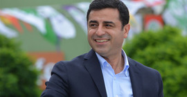 İsveç Parlementosu'nda Demirtaş gündemi