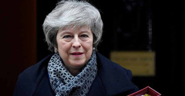 Brexit anlaşmasını reddeden parlamento hükümete güvenoyu verdi