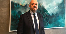 Sigara devi temsilcisini Bakan Yardımcısı olarak atadı