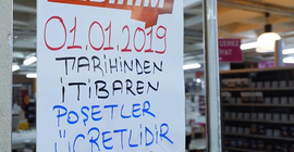 Plastik poşeti bile seçim müjdesi yaptılar
