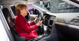 Merkel'den ABD'ye güvenlik tepkisi