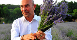 En büyük rüyası Koç Holding'i İzmir'e taşıtmak