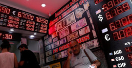 Hükümetin adımları yurttaşı dövize yönlendirdi