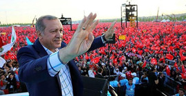 AKP'li eski vekil: İktidarın seçim kampanyası ruhsal dünyamızı altüst etti